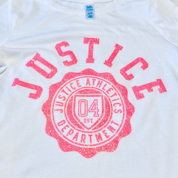 🆕Girl’s Justice Glitter Graphic Football Tee 6/7 - Picture 4 of 5